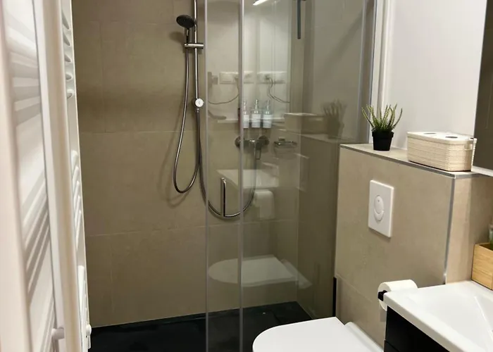 Digital - Modern New Renovated Peaceful & Close To Center Budapest