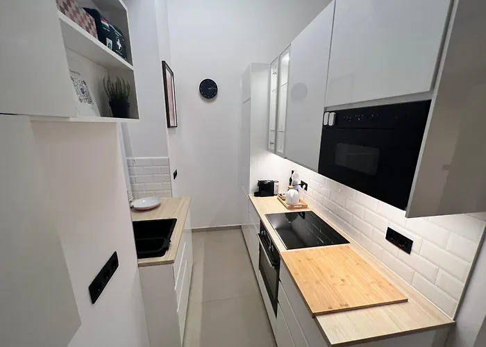 Lejlighed Digital - Modern New Renovated Peaceful & Close To Center Budapest