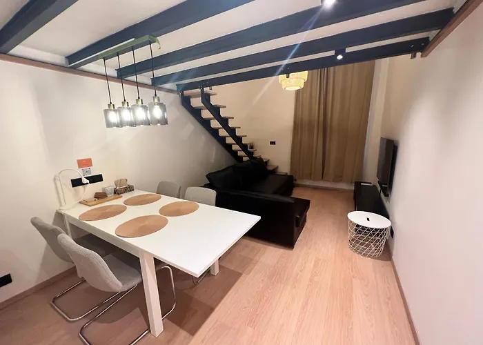 Lejlighed Digital - Modern New Renovated Peaceful & Close To Center Budapest