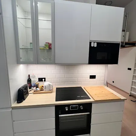Digital - Modern New Renovated Peaceful & Close To Center Budapest