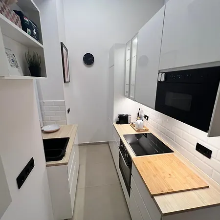 Lägenhet Digital - Modern New Renovated Peaceful & Close To Center Budapest