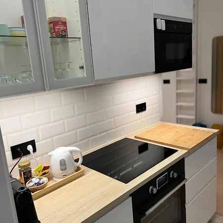 Digital - Modern New Renovated Peaceful & Close To Center Budapest